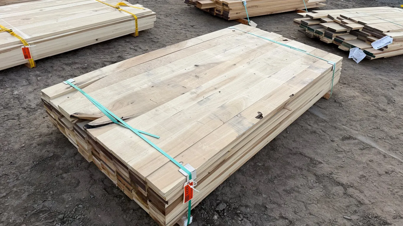 (99) 1 x 5 x 7' Kiln Dried Poplar Boards