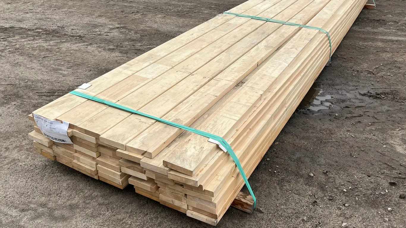 (62) 5/4" x 6" x 16' Pine Boards