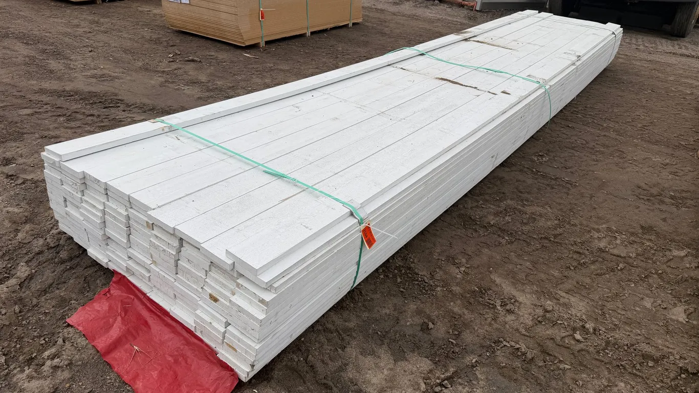 (128) 1 x 6 x 20' Primed Boards