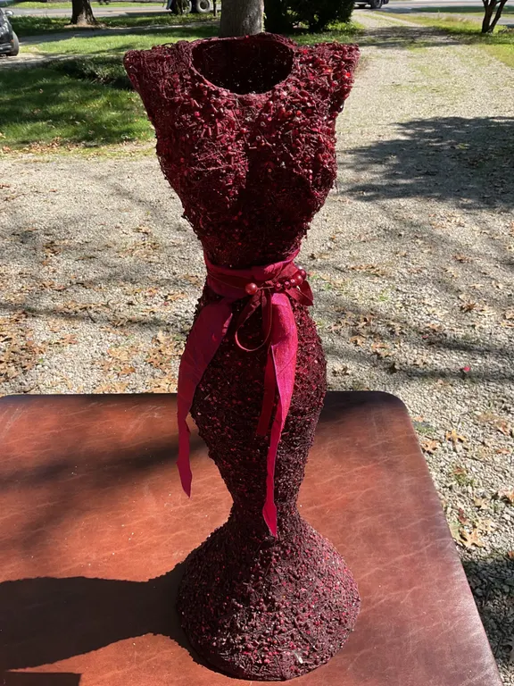 Red Textured Figurine Vase with Ribbon Decor