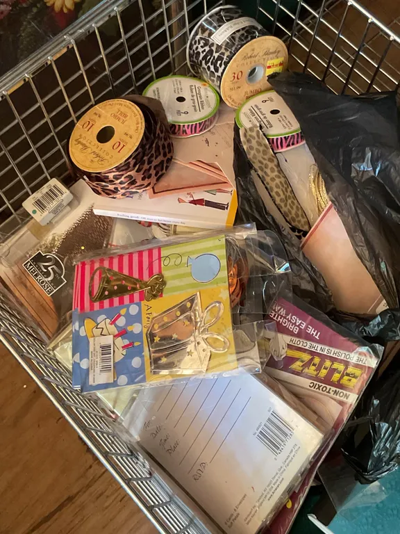 Craft Supplies and Jewelry Displays with Ribbons and Table Toppers