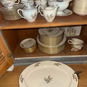 LENOX china set- Harvest-service for 12