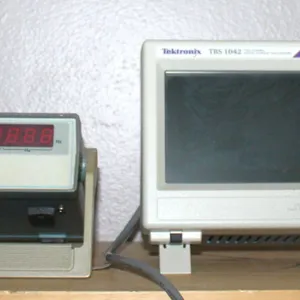 Tektronix TBS1042 Oscilloscope & CFC250 Counter