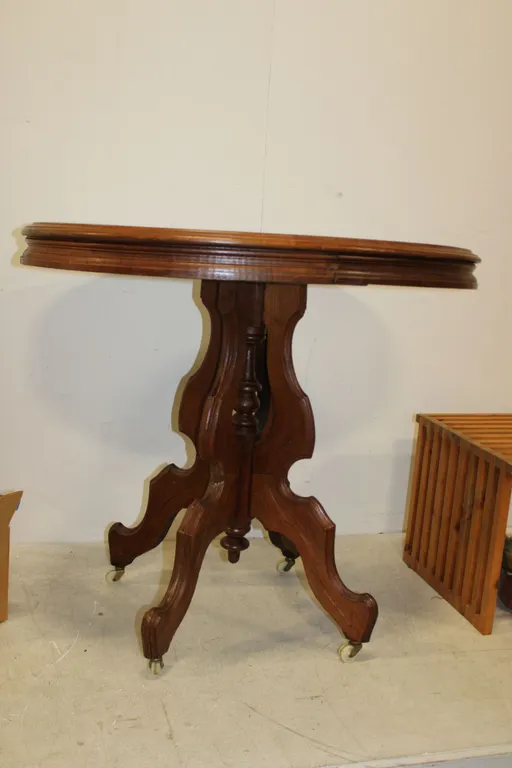 Victorian Pedestal Table