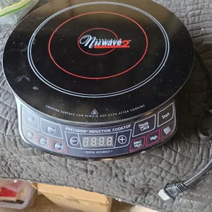 Precision nuwave 2 cooktop.