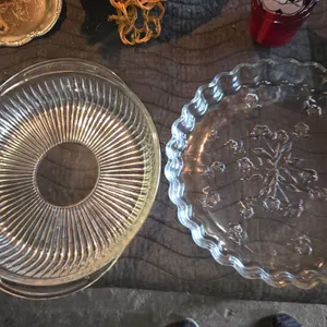 Vintage Oven-proof Ribbed Casserole Dish Round MCM Oven Ware & Anchor Hocking Savannah Embossed Glas