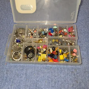 Lot of earrings 2