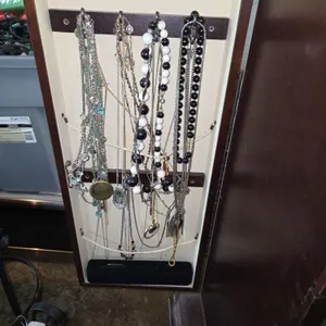 Large lot of necklaces 2