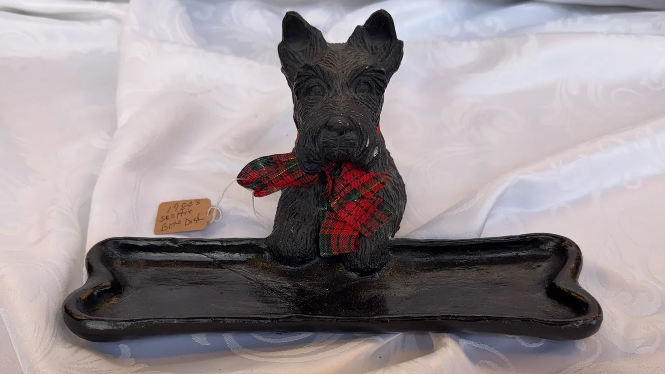 Vintage black Scottie dog dish