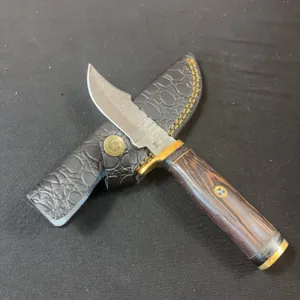 Damascus Steel Knife and Leather Sheath