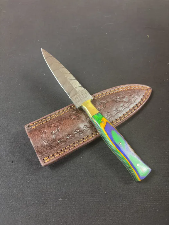 Damascus Steel Knife and Leather Sheath