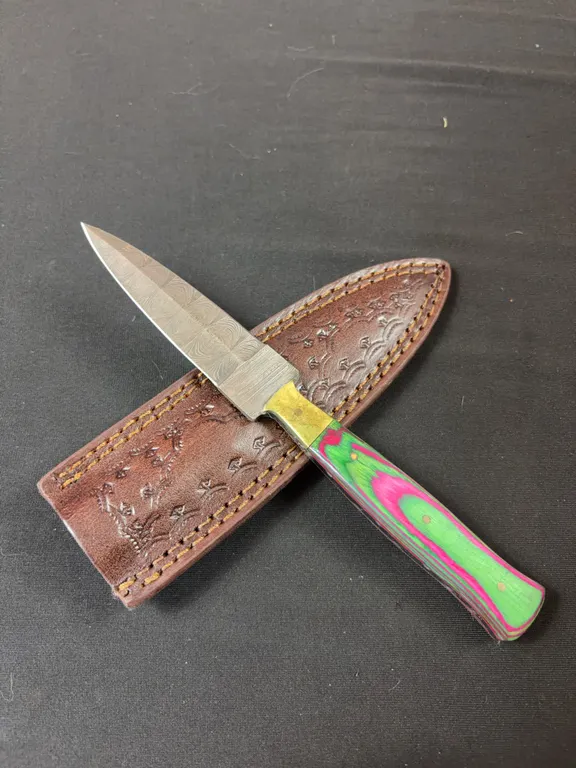 Damascus Steel Knife and Leather Sheath