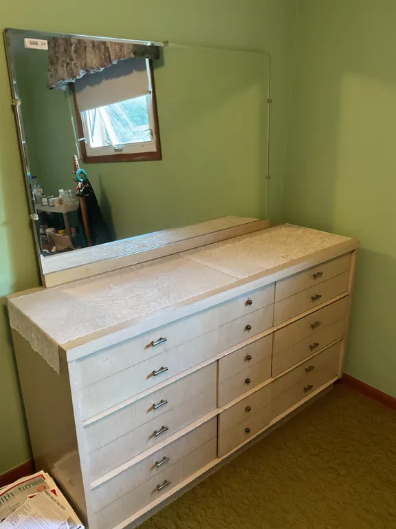 Blonde oak dresser w/mirror, chest of drawers