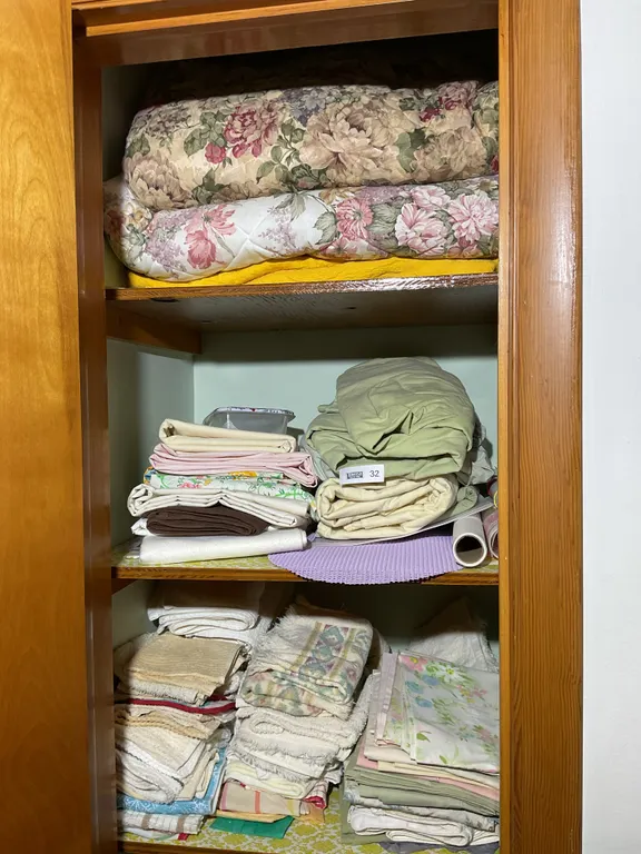 2 comforters, sheets, kitchen towels