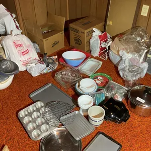 Pyrex, Corning ware, lidded pot, bakeware