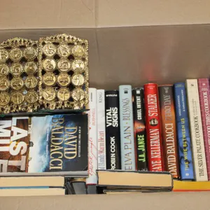 Books & Decor