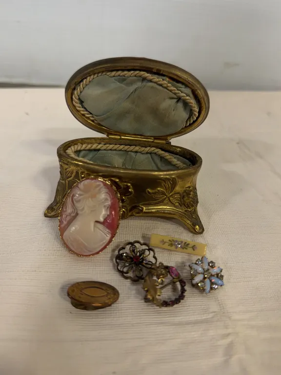 Vintage Ornate Gold-Tone Cameo Jewelry Trinket Box with Assorted Costume Jewelry