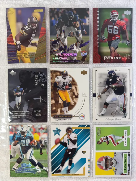 NFL Football Cards in Sleeve