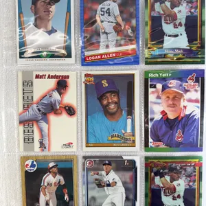 MLB Baseball Cards in Sleeve