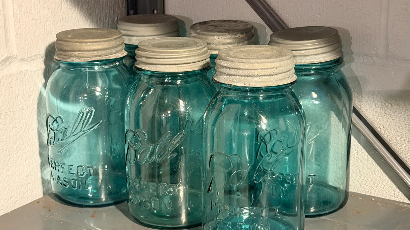 SET OF 6 QUART BLUE BALL "PERFECT MASON" JARS