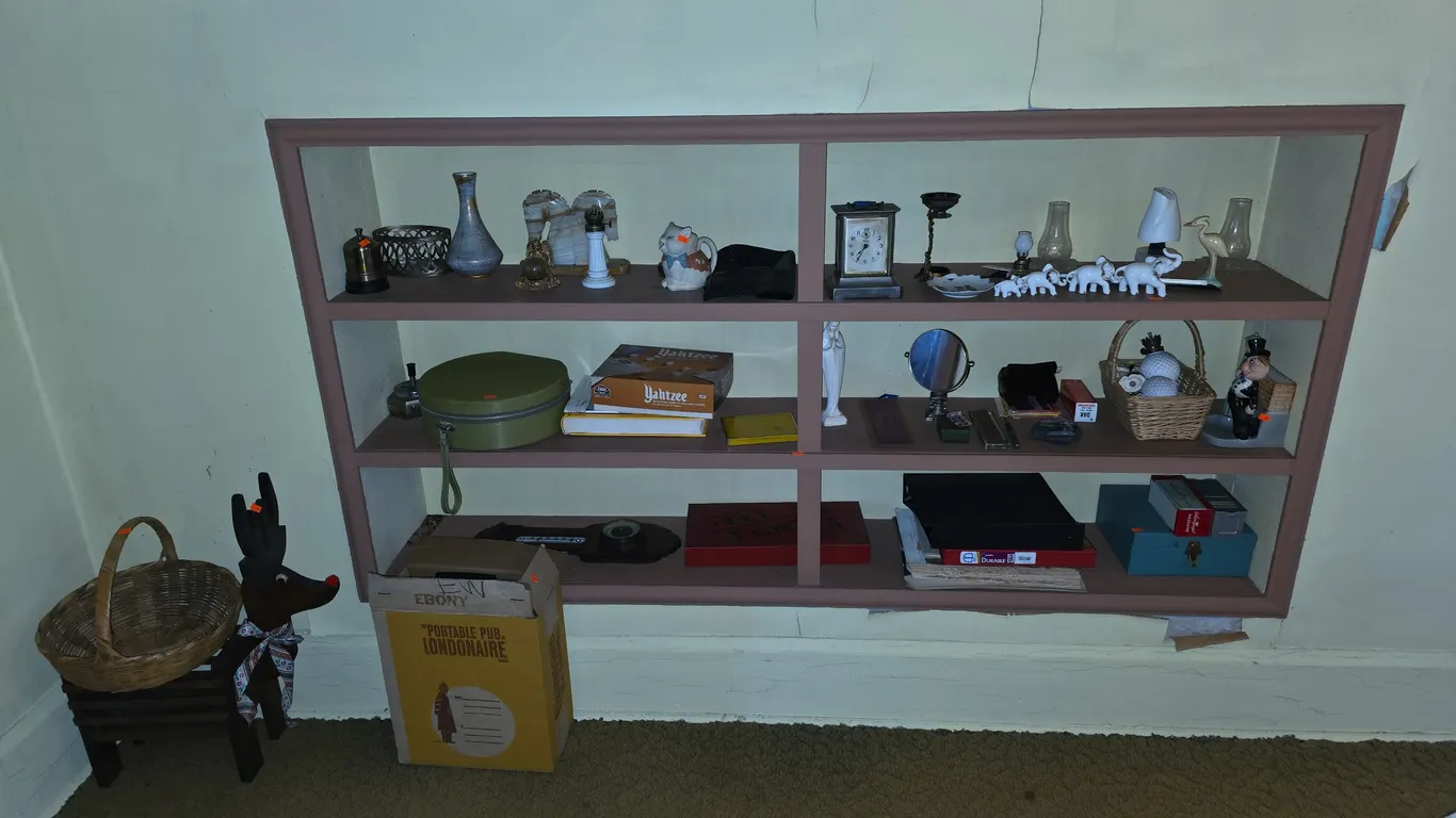 Knick knacks, decor & more