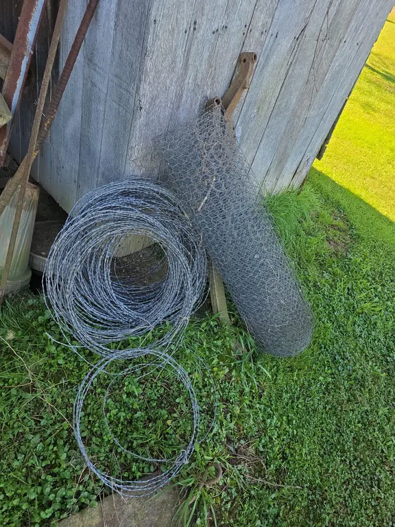 Barber wire remnants & chicken wire