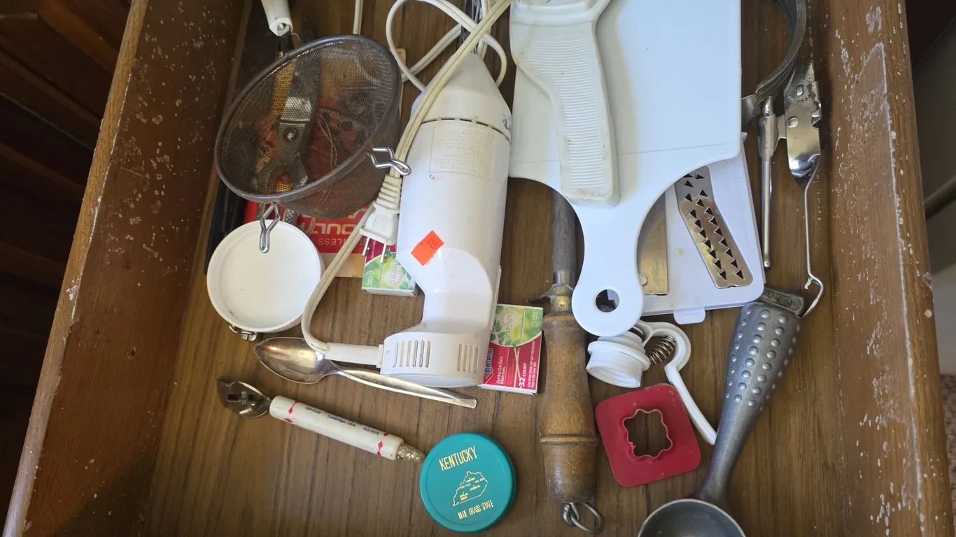 Kitchen utensils