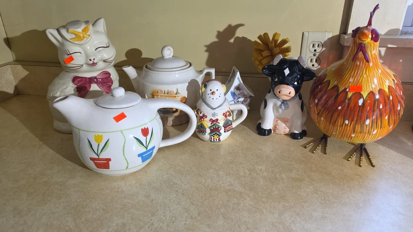 Cookie Jars & decor