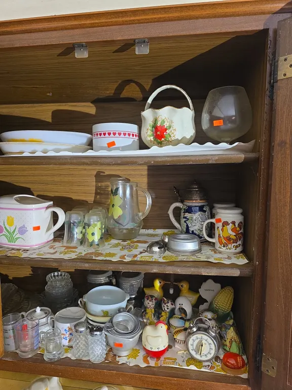Cups, timer, shakers & more