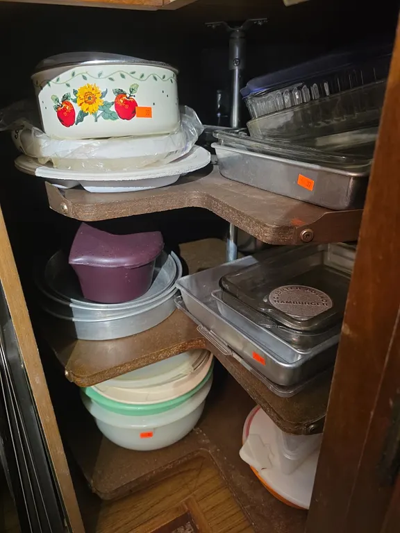 Tupperware Bowls, pans, & more