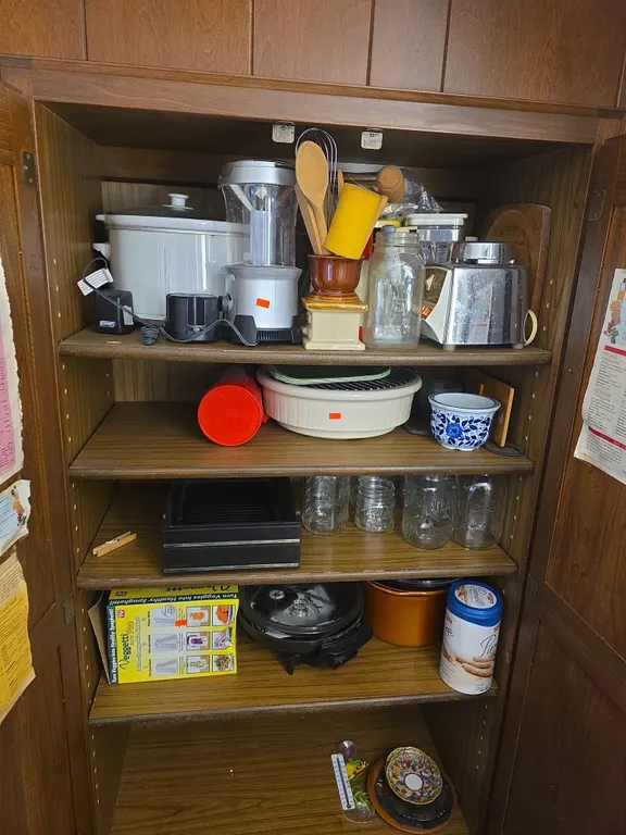 Kitchen appliances & more