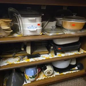 Casserole dishes hot plates n more