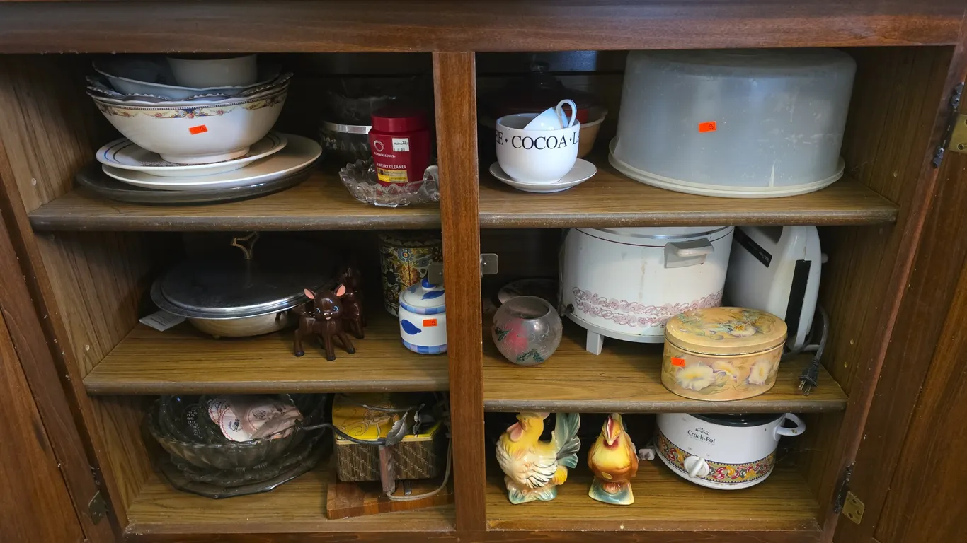 Glass bowls, Crockpot & more
