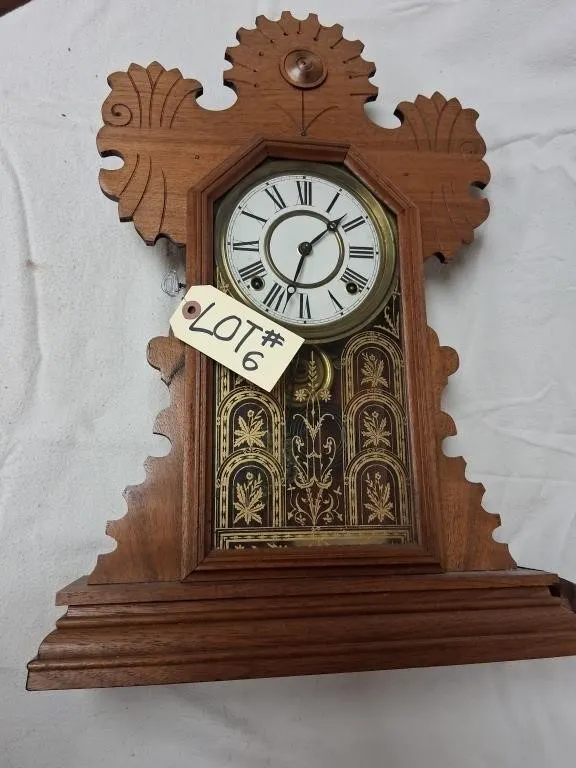 Decorative Wood Mechanical Mantel Clock with Brass