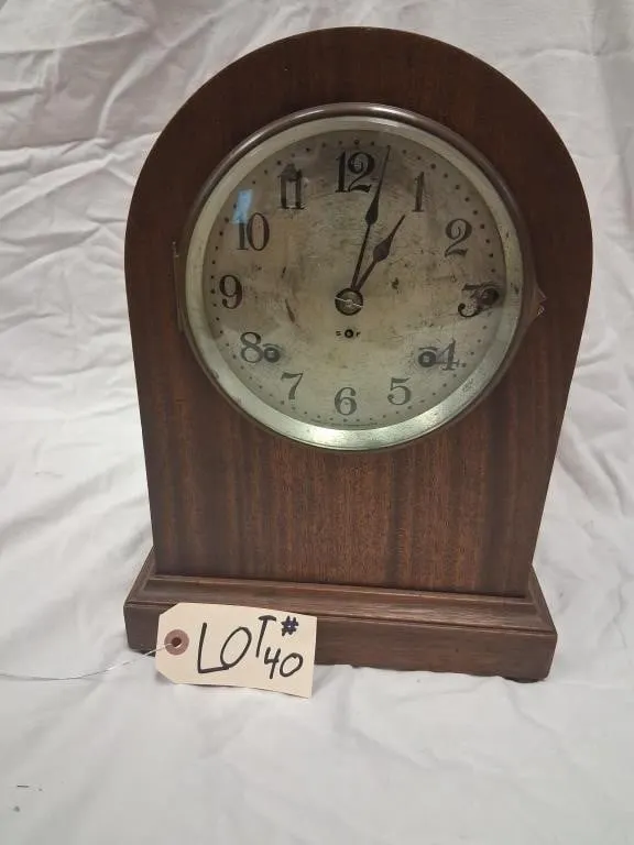 Wood Arched Mantel Clock with Arabic-Numeral Dial