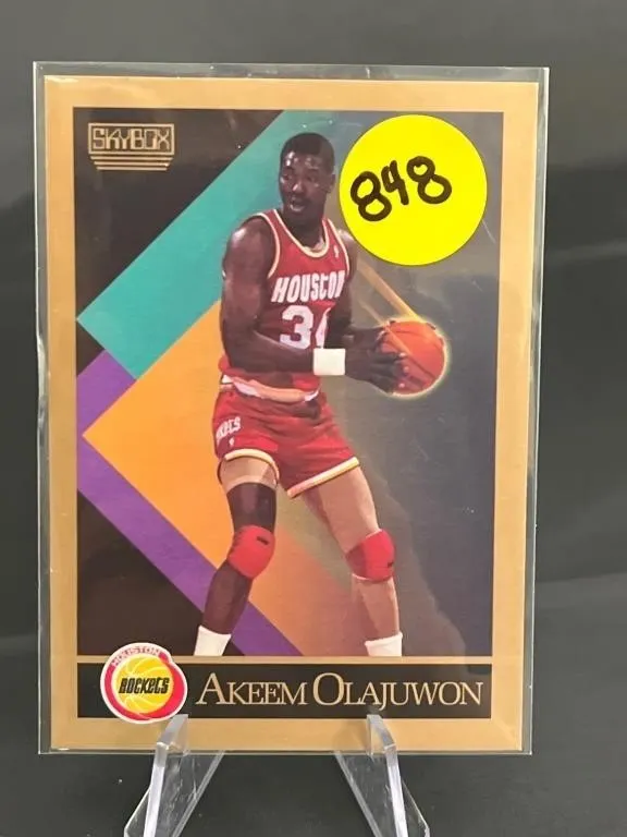 1990 SKYBOX #110 AKEEM OLAJUWON ROCKETS HOF