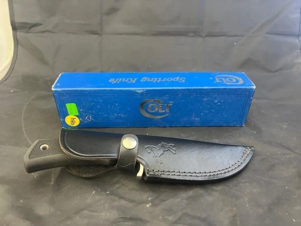 Colt Fixed Blade Knife w/Leather Sheath in box