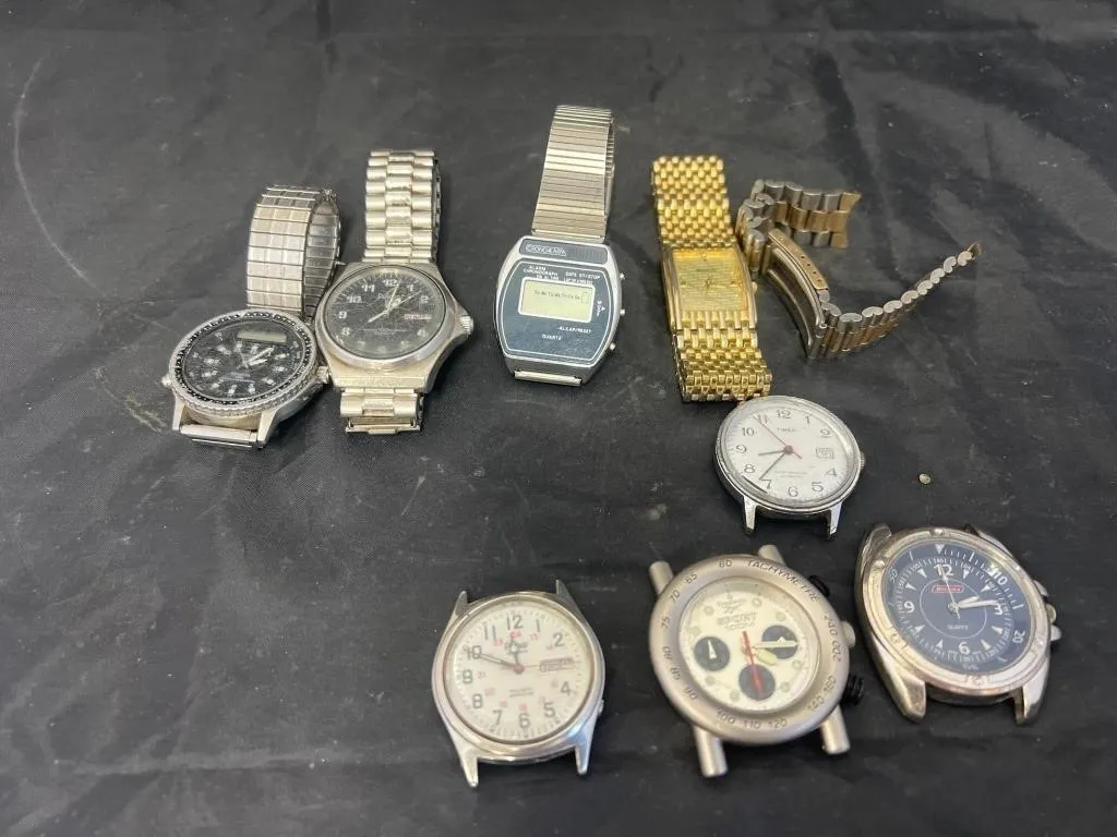 Digital & Analog Wristwatches & Watch Faces