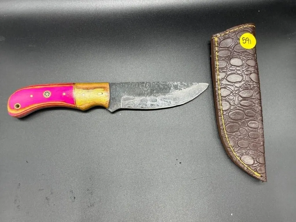 Fixed Blade Knife w/Leather Sheath