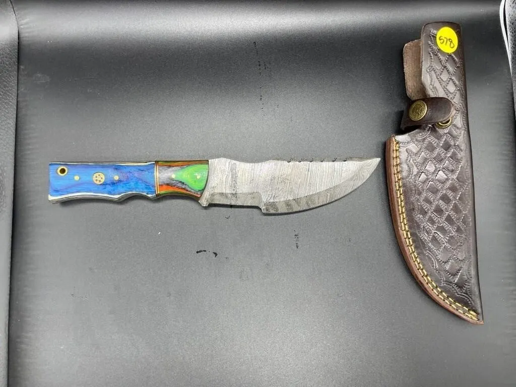 Fixed Blade Damascus Steel Knife w/Leather Sheath
