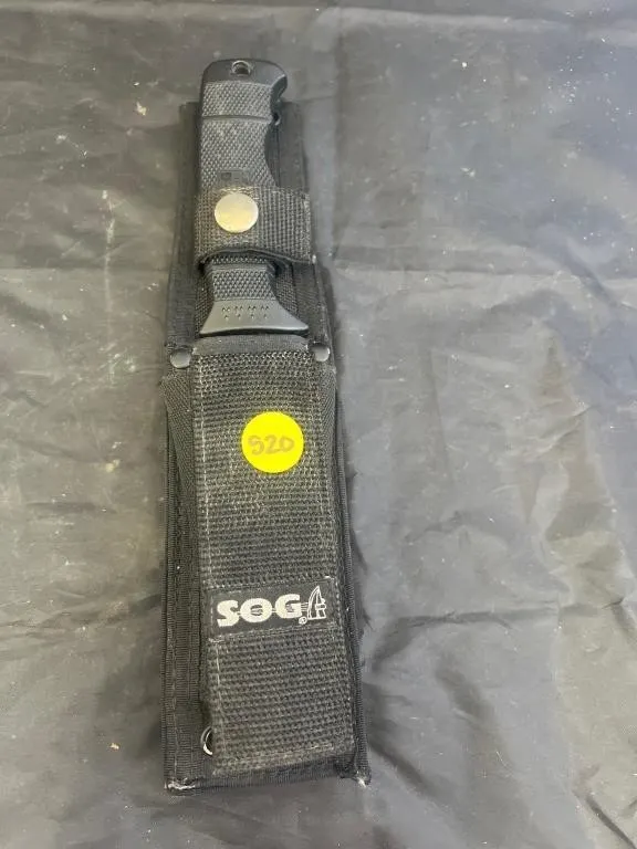 SOG Fixed Blade Knife w/Nylon Holster & Sharpening