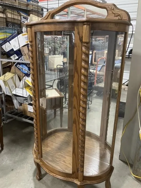 Lighted mirrored china cabinet with three glass
