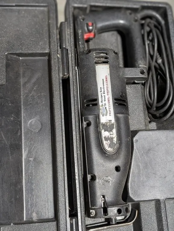 Craftsman corded electric reciprocating saw