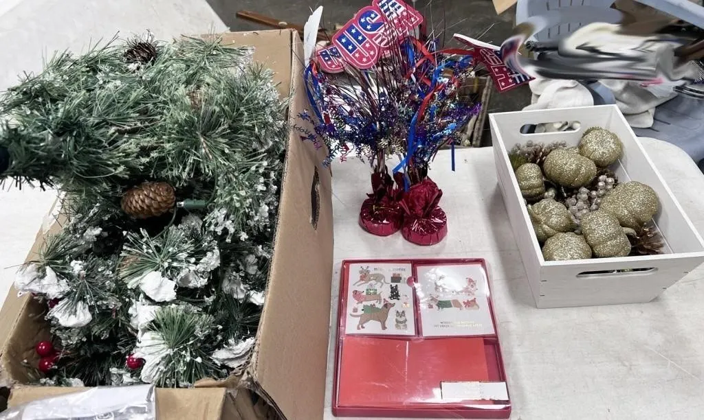 seasonal decor, mainly Christmas