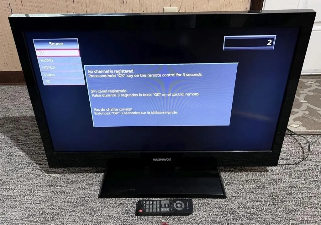 32" Magnavox tv