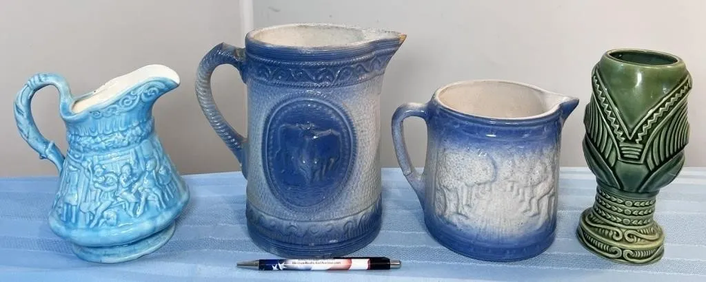 assorted decor: ceramics