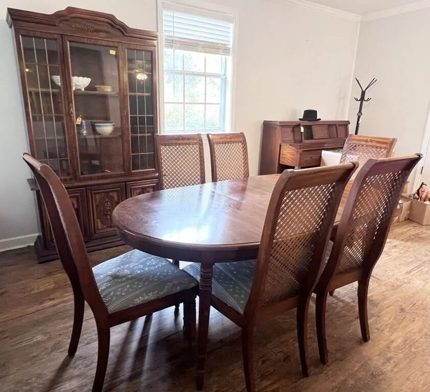 dining room suite