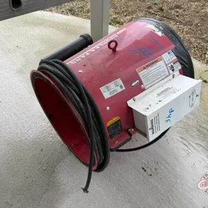 (Fan 7) Avonlea 3hp 1ph aeration fan s/nIT-01959