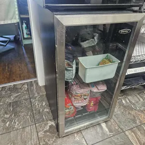 Danby DBC120BLS Glass-Door Beverage Cooler
 UNRESERVED
