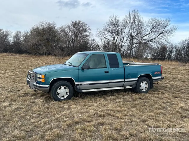 1997 GMC Sierra 1500 SLE 4x4 Extended Cab Pickup